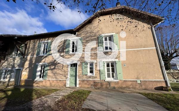 Maison à louer    6 pièces •  Saint-Hilaire-de-la-Côte