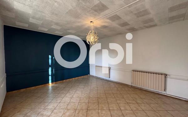 Maison à louer    6 pièces •  Saint-Hilaire-de-la-Côte