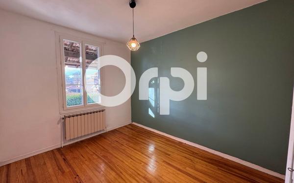 Maison à louer    6 pièces •  Saint-Hilaire-de-la-Côte