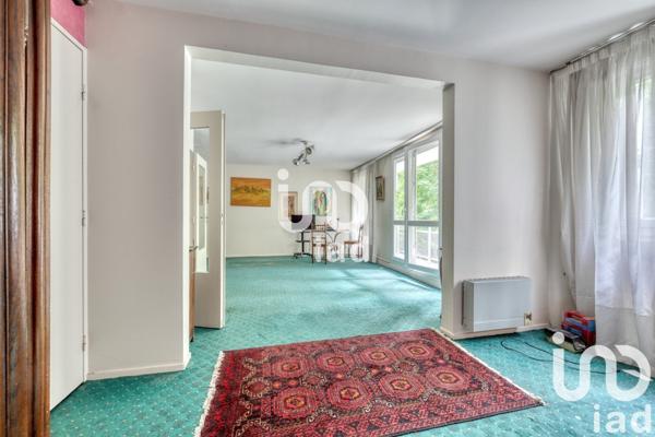 Appartement 3 pièces de 91 m² à Noisy-le-Grand (93160)