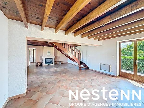 À vendre : Maison de caractère avec grand terrain à Crottet (01290)