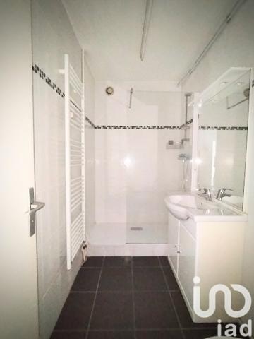 Location appartement 1 pièce 27 m² Limoges