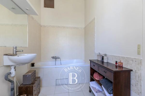 Paris 1er, Appartement 2 Chambres -  110 m² à vendre