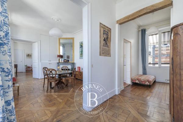 Paris 1er, Appartement 2 Chambres -  110 m² à vendre