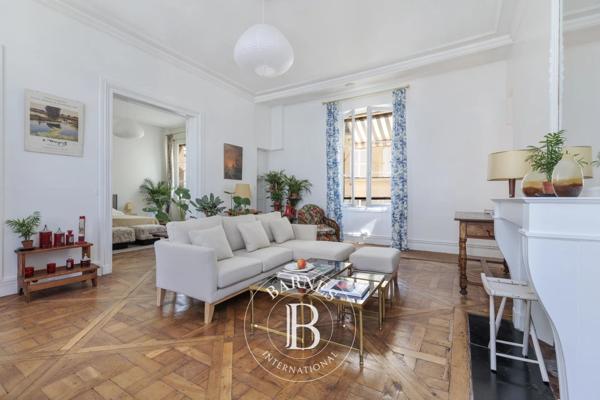 Paris 1er, Appartement 2 Chambres -  110 m² à vendre