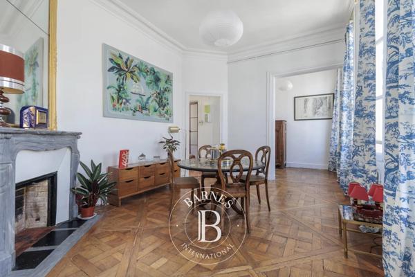 Paris 1er, Appartement 2 Chambres -  110 m² à vendre