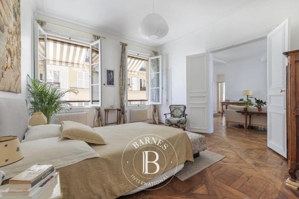 Paris 1er, Appartement 2 Chambres -  110 m² à vendre