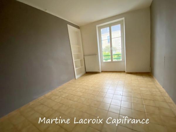 Dpt SARTHE (72), à vendre LA FERTE BERNARD - IMMEUBLE DE RAPPORT - P10 de 199 m² - Terrain de 248 M²