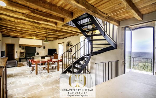 Rocamadour (46500) Propriété Lotoise restaurée : Piscine - Dépendances - 8 hectares - Box chevaux.