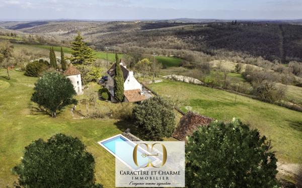Rocamadour (46500) Propriété Lotoise restaurée : Piscine - Dépendances - 8 hectares - Box chevaux.