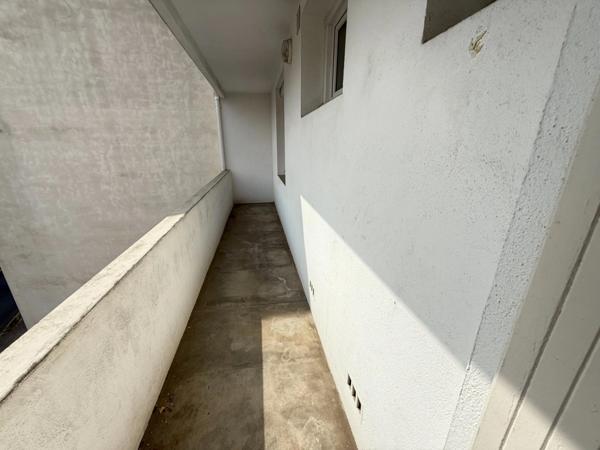 Béziers – Champs de Mars : spacieux appartement T3/T4 rénové avec vue sur parc, parking