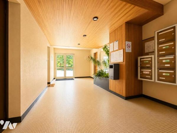 T3 lumineux avec balcon, cave et parking – Vue dégagée