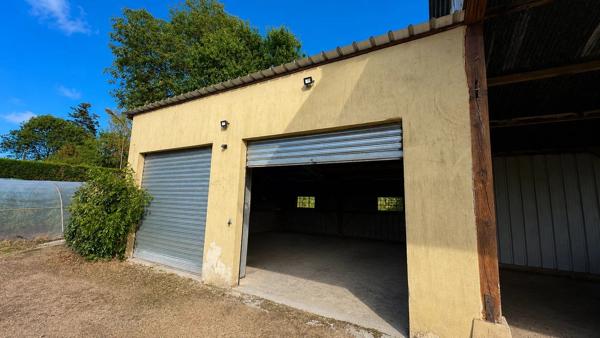 Vente                                                      Maison
                        
                     9 pièces                      165 m2                     à Pont-Audemer