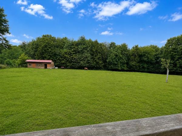 Vente                                                      Maison
                        
                     9 pièces                      165 m2                     à Pont-Audemer