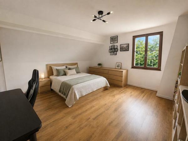 Vente                                                      Maison
                        
                     9 pièces                      165 m2                     à Pont-Audemer