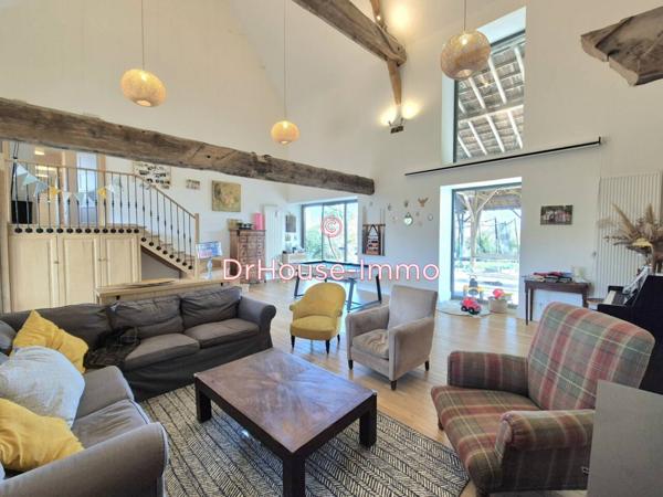 Maison à vendre 12 pièces de 300 m²