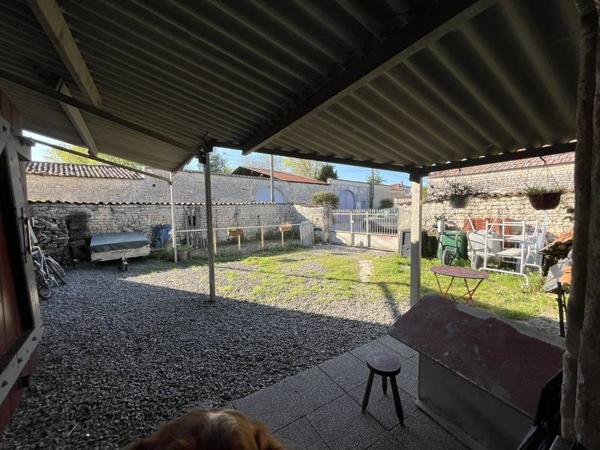 Maison 164 900 € Courbillac 4 p 117 m² DPE E