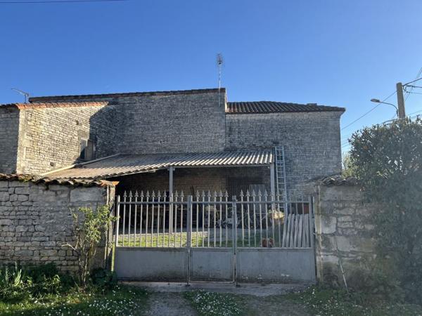 Maison 164 900 € Courbillac 4 p 117 m² DPE E