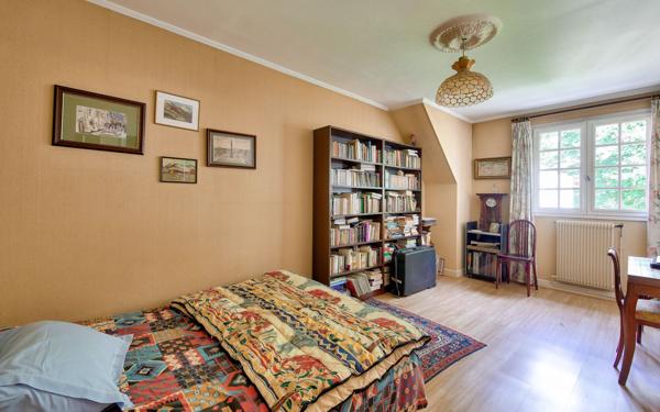 Maison à vendre    4 pièces • 149,18 m2 Villejuif