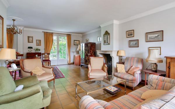 Maison à vendre    4 pièces • 149,18 m2 Villejuif