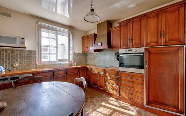 Maison à vendre    4 pièces • 149,18 m2 Villejuif