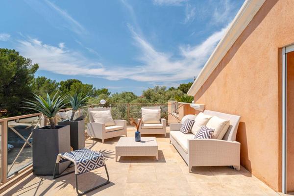 Appartement  5 pièce(s) 174 m2