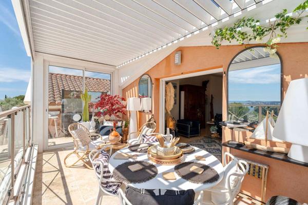 Appartement  5 pièce(s) 174 m2