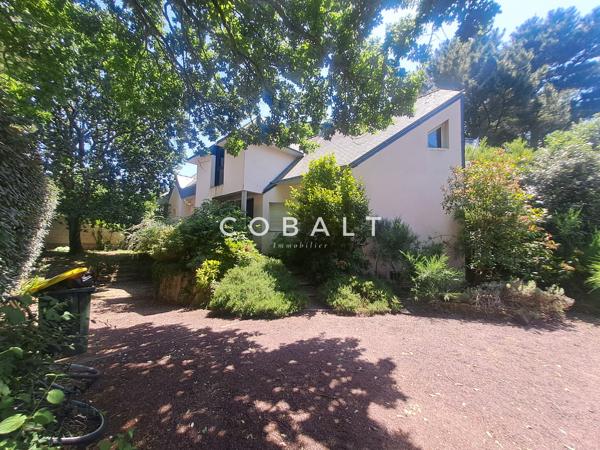 Maison à rafraichir - 235 m² - 5 chambres - Sous-sol complet - Parcelle 918 m² - Secteur Le Guezy