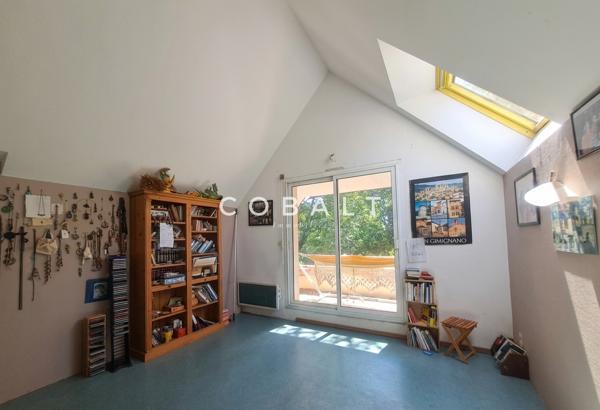 Maison à rafraichir - 235 m² - 5 chambres - Sous-sol complet - Parcelle 918 m² - Secteur Le Guezy