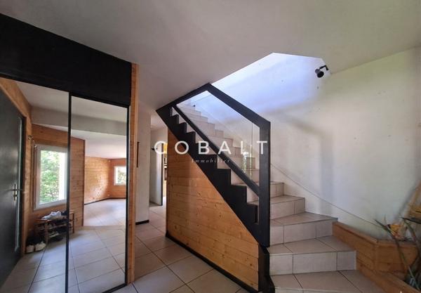 Maison à rafraichir - 235 m² - 5 chambres - Sous-sol complet - Parcelle 918 m² - Secteur Le Guezy