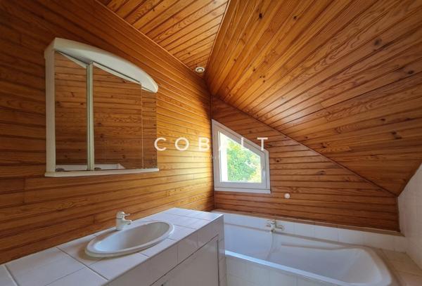 Maison à rafraichir - 235 m² - 5 chambres - Sous-sol complet - Parcelle 918 m² - Secteur Le Guezy