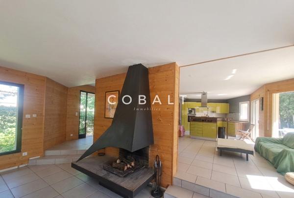 Maison à rafraichir - 235 m² - 5 chambres - Sous-sol complet - Parcelle 918 m² - Secteur Le Guezy