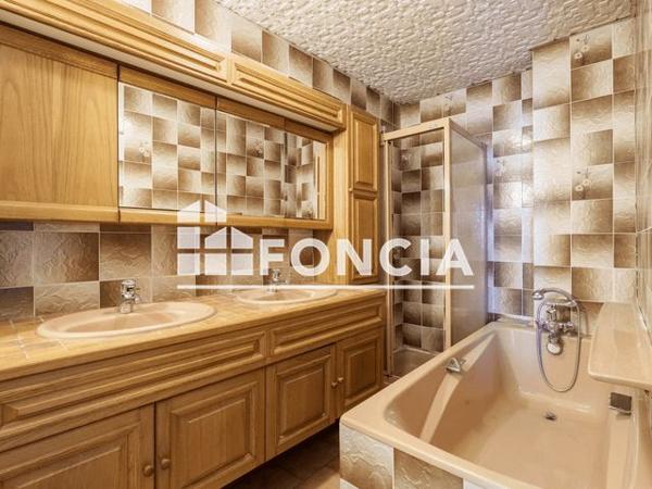 À vendre Maison 8 pièces 196 m² - Raon-l'étape 88110