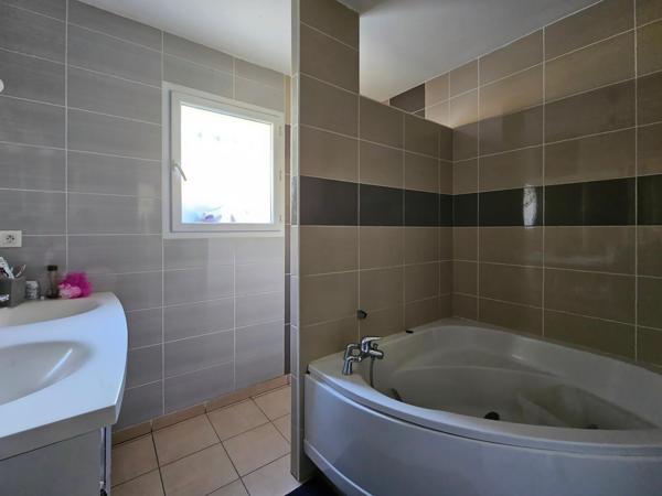 Ceyzériat. Maison individuelle 4 chambres 126 m²