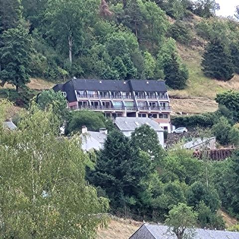 Complexe Eco village CHEYLADE Cheylade (15400)