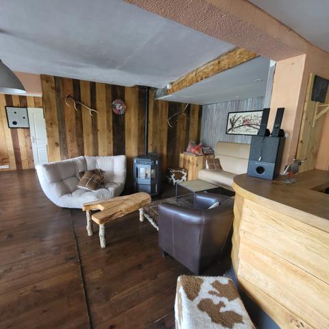 Complexe Eco village CHEYLADE Cheylade (15400)