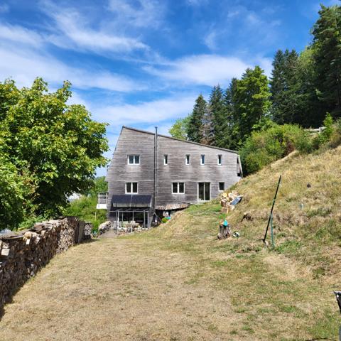 Complexe Eco village CHEYLADE Cheylade (15400)
