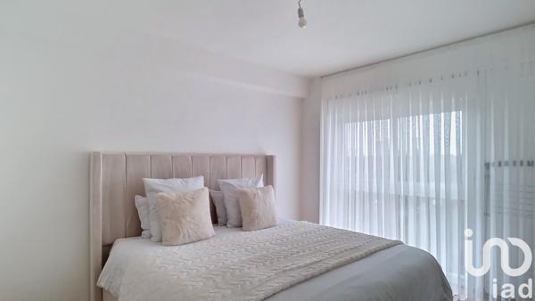 Appartement 2 pièces de 50 m² à Trappes (78190)