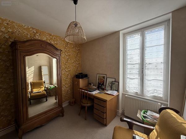 Maison à vendre à Escurolles dans l'Allier (03110), ref : 2025/974-03020