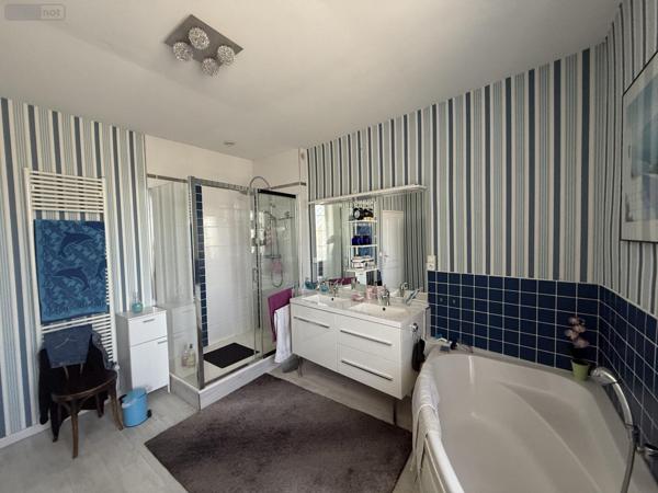 Maison à vendre à Escurolles dans l'Allier (03110), ref : 2025/974-03020