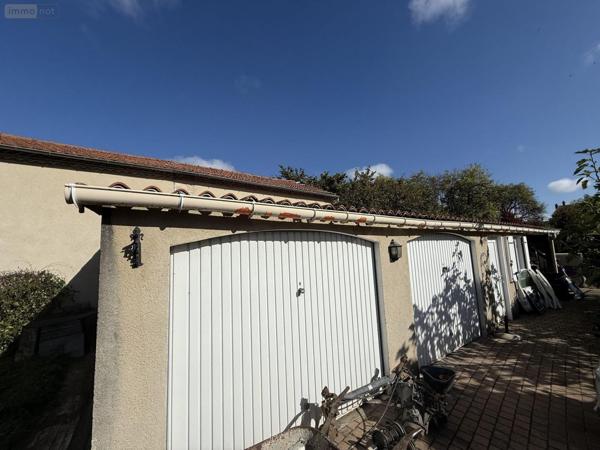 Maison à vendre à Escurolles dans l'Allier (03110), ref : 2025/974-03020