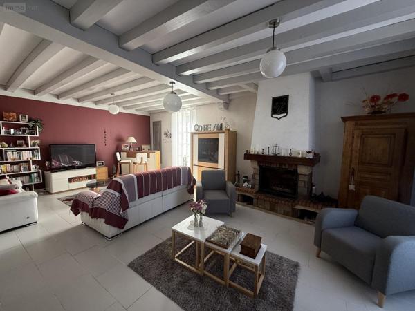 Maison à vendre à Escurolles dans l'Allier (03110), ref : 2025/974-03020