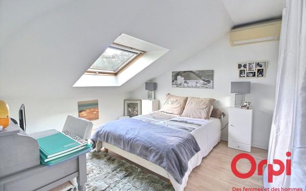 Maison à vendre    7 pièces •  Élancourt