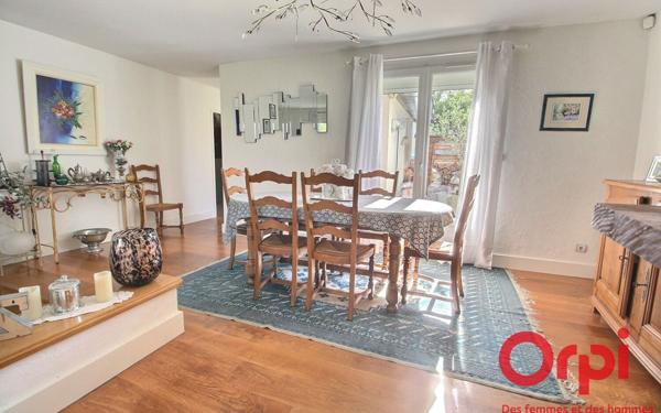 Maison à vendre    7 pièces •  Élancourt