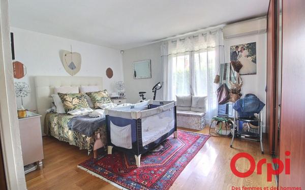 Maison à vendre    7 pièces •  Élancourt