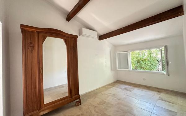 Maison à vendre    4 pièces • 95 m2 Nîmes