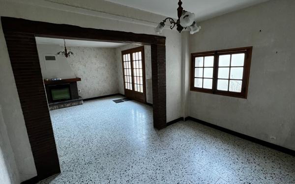 Maison à vendre    3 pièces •  Coulonges-les-Sablons