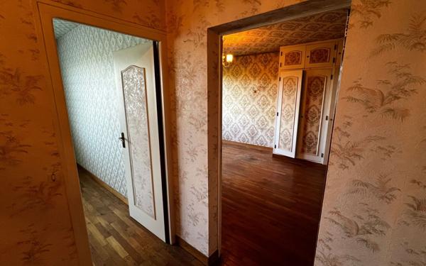 Maison à vendre    3 pièces •  Coulonges-les-Sablons