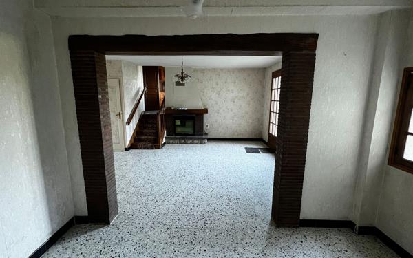 Maison à vendre    3 pièces •  Coulonges-les-Sablons