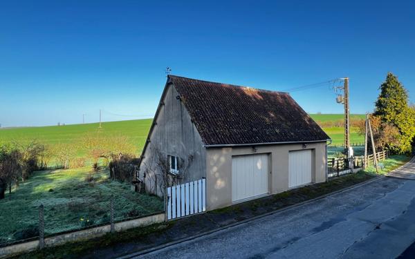 Maison à vendre    3 pièces •  Coulonges-les-Sablons